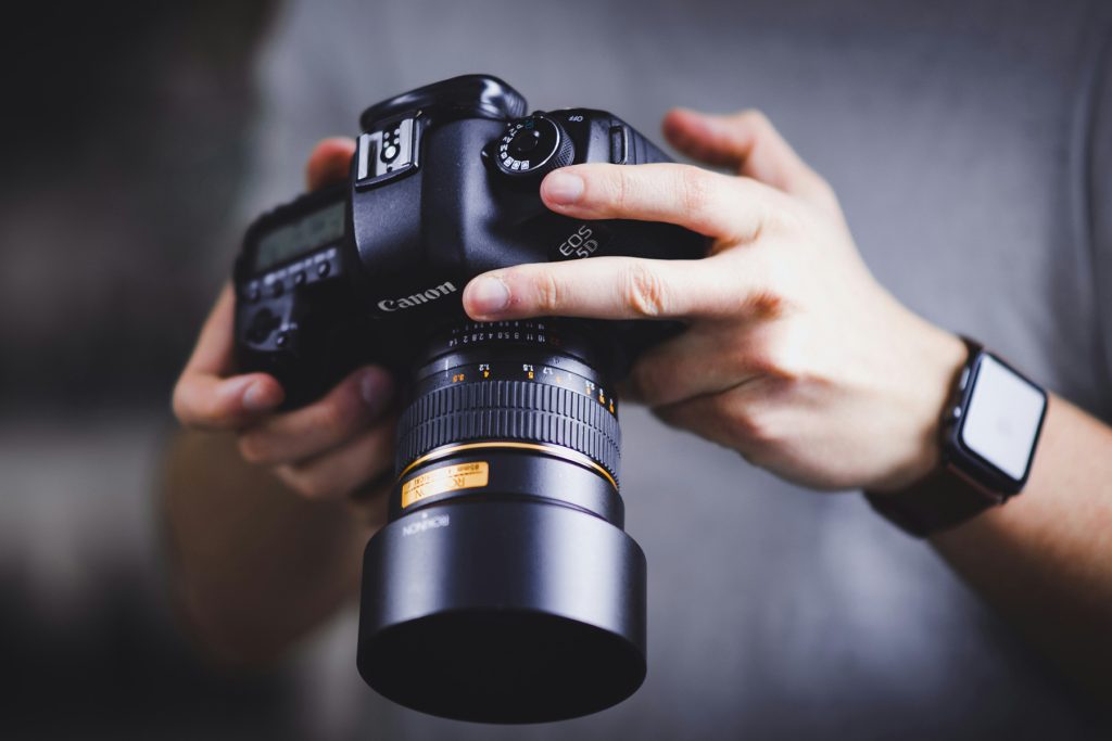 How to Start a Profitable Photography Business: A Solution-Driven Guide